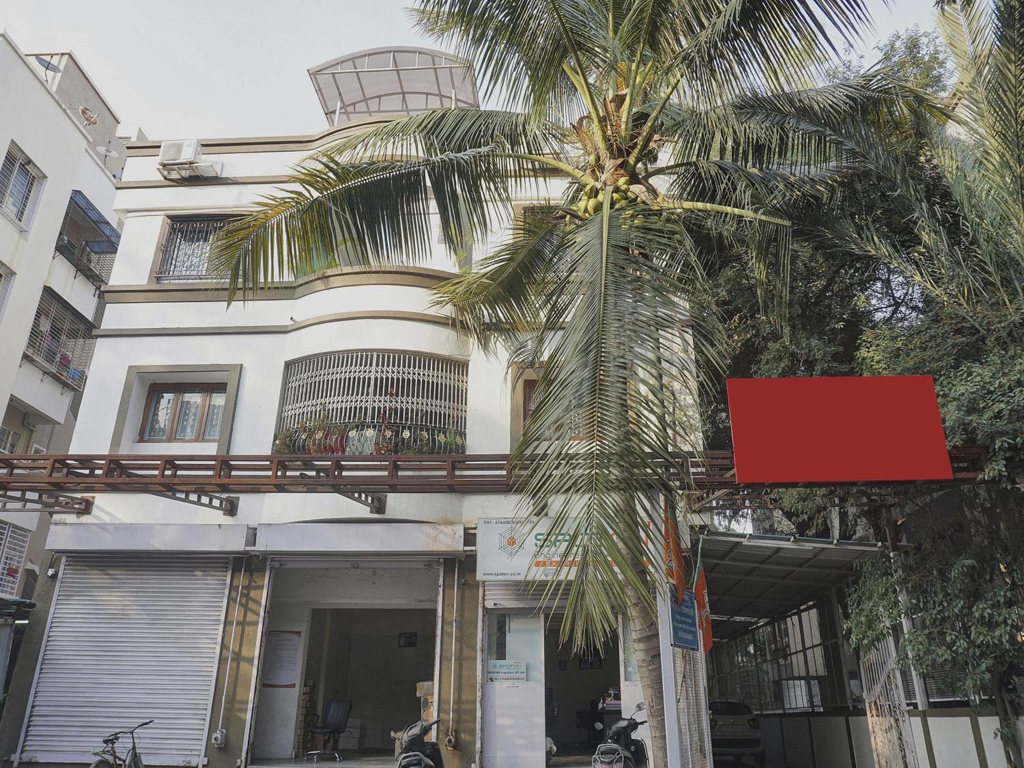 Lohogaon Super Townhouse The Upper Room Near Pune Airport מראה חיצוני תמונה