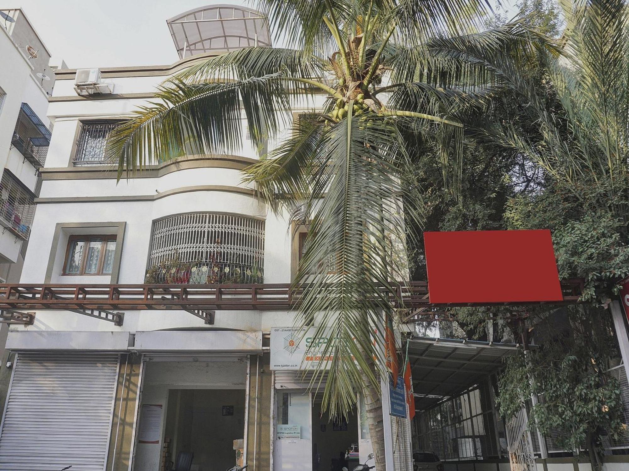 Lohogaon Super Townhouse The Upper Room Near Pune Airport מראה חיצוני תמונה