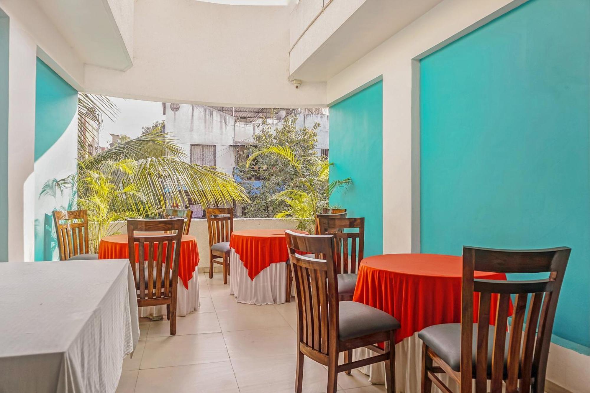 Lohogaon Super Townhouse The Upper Room Near Pune Airport מראה חיצוני תמונה