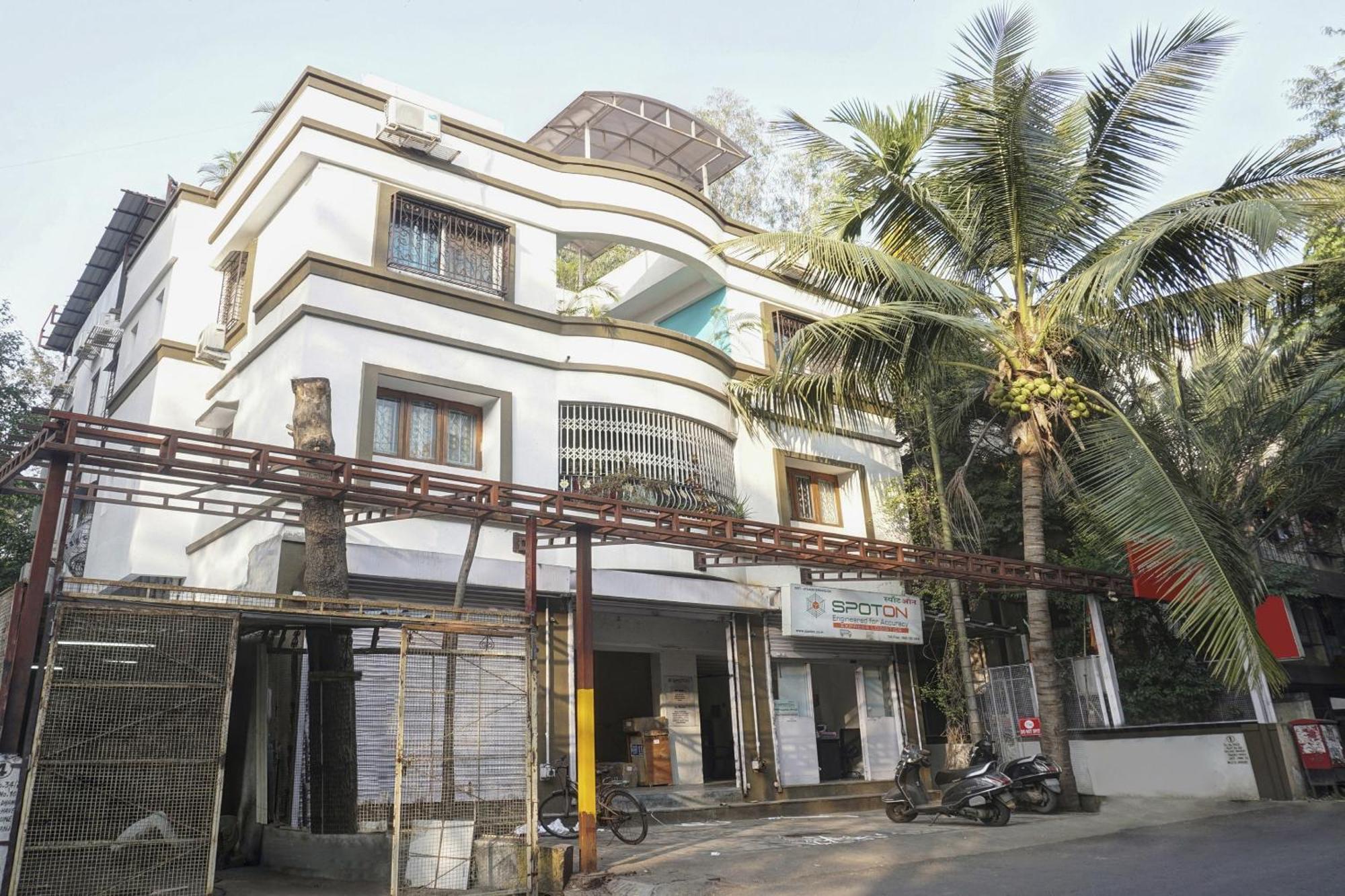 Lohogaon Super Townhouse The Upper Room Near Pune Airport מראה חיצוני תמונה